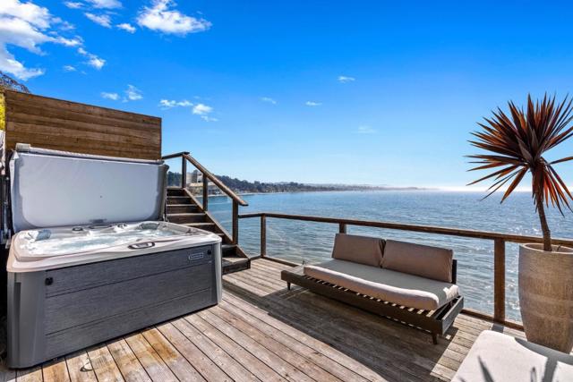 108 Grove Lane, Capitola CA: https://media.crmls.org/mediaz/5e8272c6-a922-4eea-a1ce-4713843a09a4.jpg
