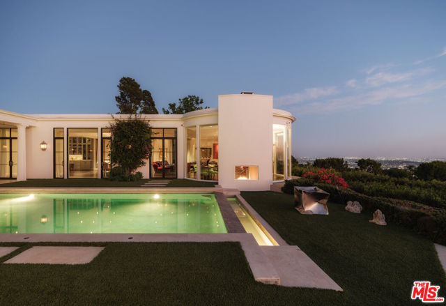 5 Bed Home for Sale in Beverly Hills, California