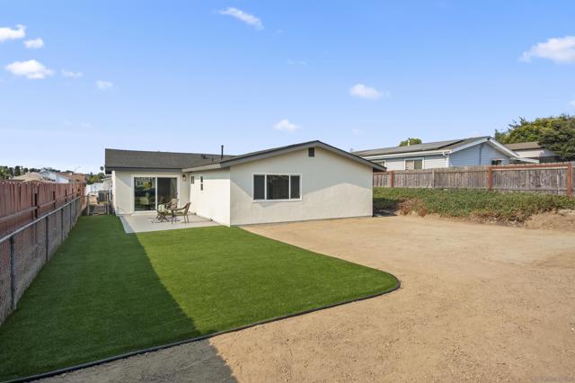 4281 Marcwade Dr, San Diego CA: https://media.crmls.org/mediaz/5e845bcf-598d-4535-870e-b9c73fef2fca.jpg