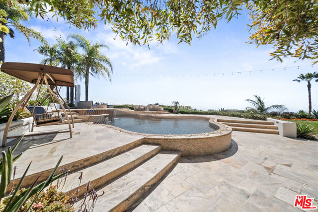 1821 Chastain, Pacific Palisades CA: https://media.crmls.org/mediaz/5e8493f3-344d-42c5-a812-f6b5bef86ede.jpg
