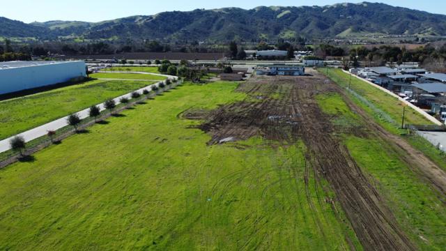 Image 3 of 9 For 5680 Monterey Road