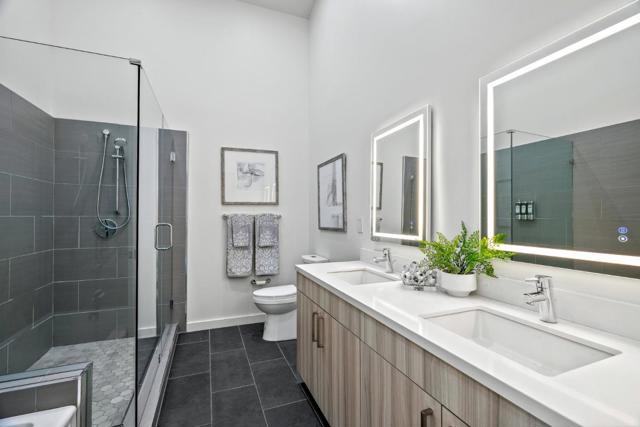 924 Woodside Road, Redwood City CA: https://media.crmls.org/mediaz/5e855201-5686-4c62-8203-d070f2a4b130.jpg