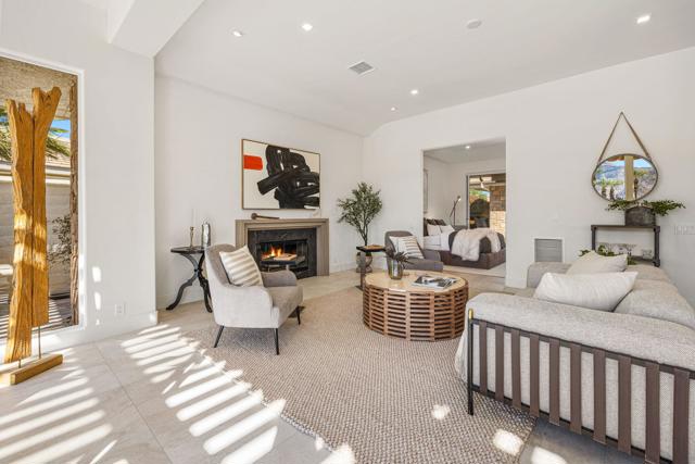 9 Regency Drive, Rancho Mirage CA: https://media.crmls.org/mediaz/5e8568c2-dc67-4391-bb42-04b909c96856.jpg