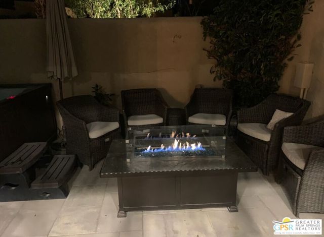 73429 Foxtail Lane, Palm Desert CA: https://media.crmls.org/mediaz/5e85ee2f-0b6d-4a79-9222-75a7756ab2cf.jpg