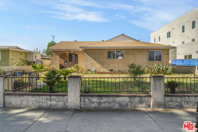 16130 Devonshire Street, Granada Hills CA: https://media.crmls.org/mediaz/5e86c3d1-2481-4a2c-b46a-0811928d5f24.jpg