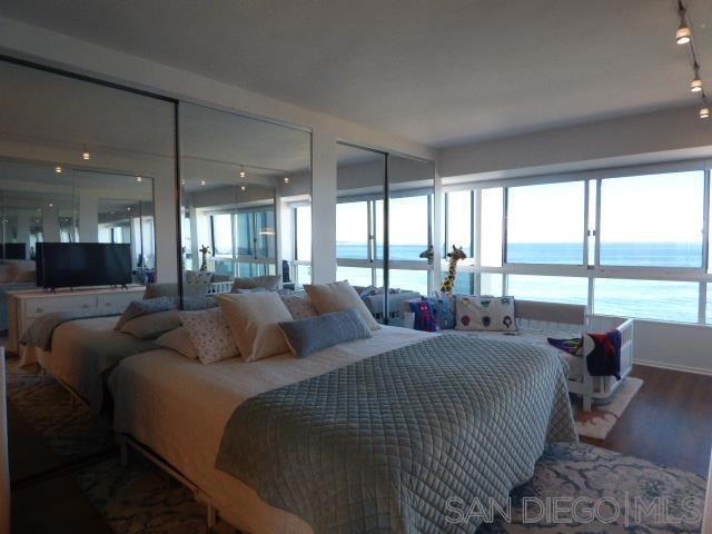 939 Coast Blvd - photo 8