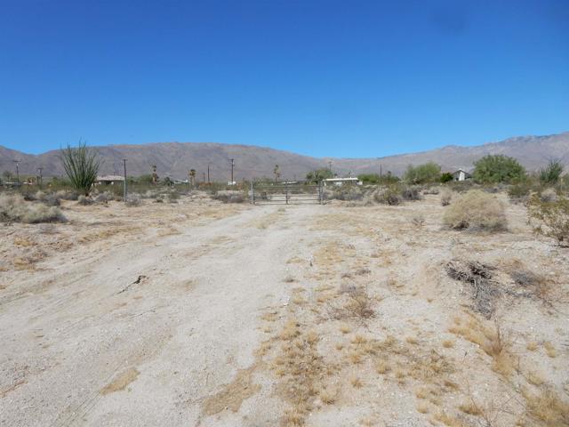Image 3 of 9 For 3848 Yaqui Pass Rd