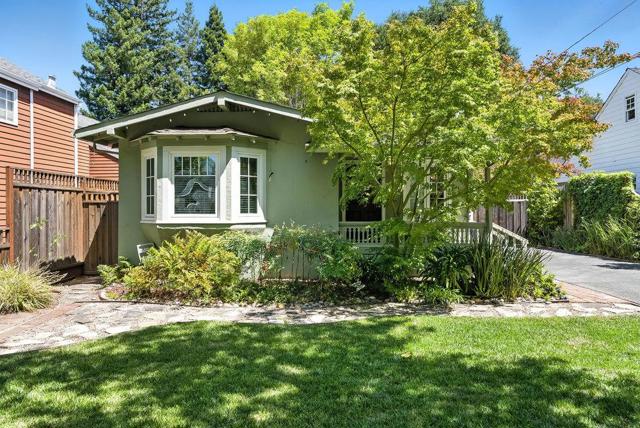 333 Stanford Avenue, Palo Alto CA: https://media.crmls.org/mediaz/5e899312-d39c-4ea4-a44a-8dda7b1693f3.jpg