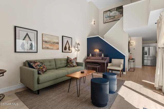 732 Via Colinas, Westlake Village CA: https://media.crmls.org/mediaz/5e89f372-1f30-41f3-ab99-a6f6ec29eb45.jpg