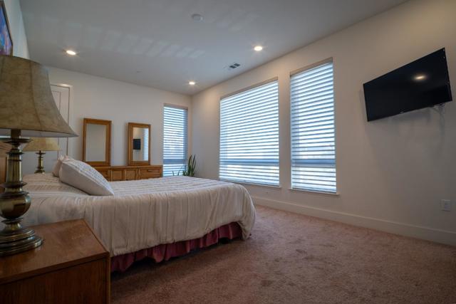Image 17 of 47 For 708 Eppleton Lane 204