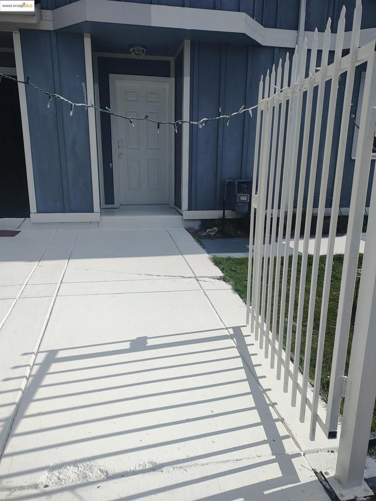 3532 San Leandro St