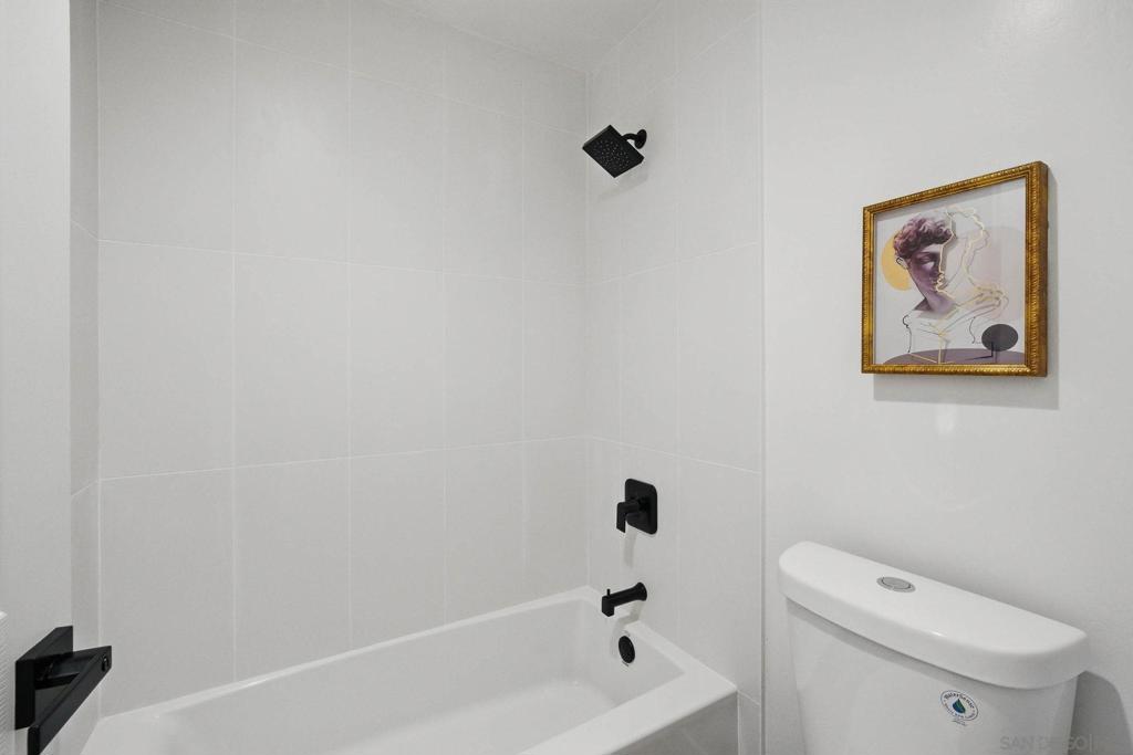https://media.crmls.org/mediaz/5e8c9cb3-4ef3-4ae2-8270-30456f9e3c58.jpg?preset=X-Large