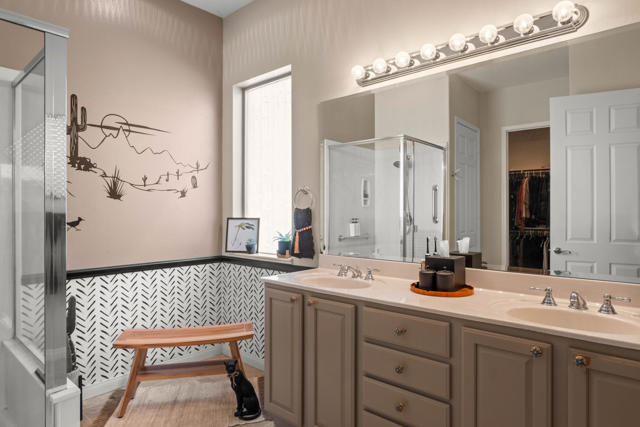 80166 Avenida Aliso, Indio CA: https://media.crmls.org/mediaz/5e8cba0d-ed6f-41e6-b55e-dbf4173d6079.jpg