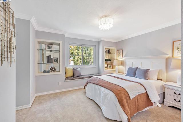 4069 Pergola CT, Castro Valley CA: https://media.crmls.org/mediaz/5e8cbba1-7ba5-4a8c-8cf2-c46fbda5f6b1.jpg