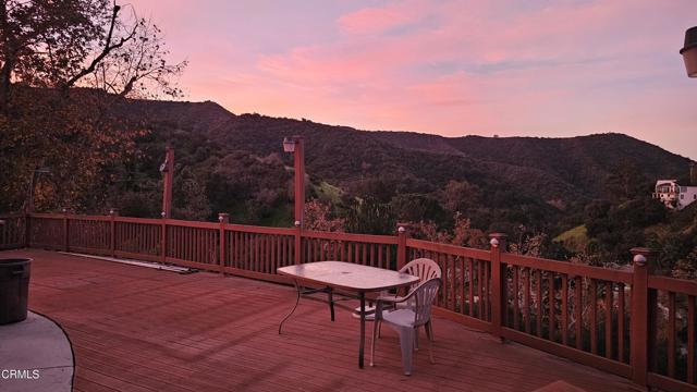 Detail Gallery Image 6 of 43 For 2786 Kennington Dr, Glendale,  CA 91206 - 4 Beds | 3 Baths