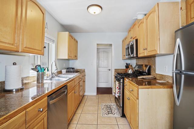 Detail Gallery Image 16 of 50 For 3492 Bayside Ln, San Diego,  CA 92109 - – Beds | – Baths