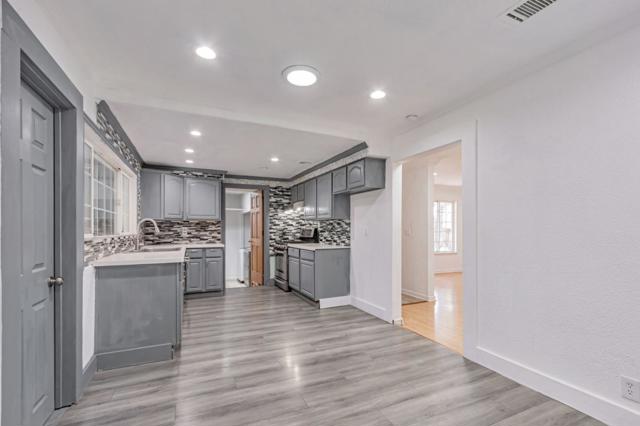 1087 Starlite Drive, Milpitas CA: https://media.crmls.org/mediaz/5e8de7bb-a098-4bf8-a5ba-62b97231a713.jpg