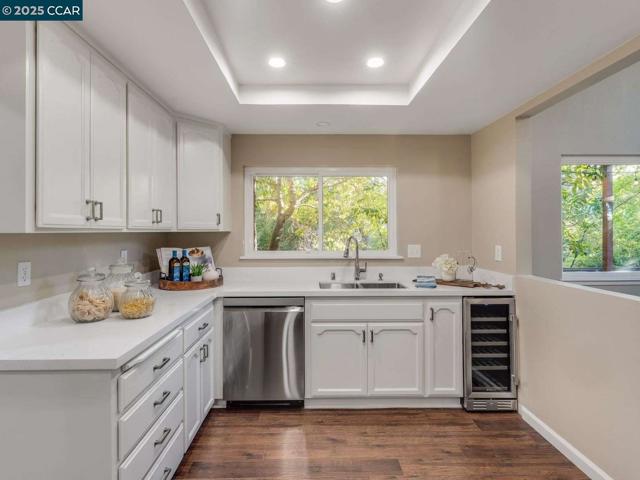 1084 Southdown Court, Walnut Creek CA: https://media.crmls.org/mediaz/5e8e2908-a180-43ae-88a2-966644653081.jpg