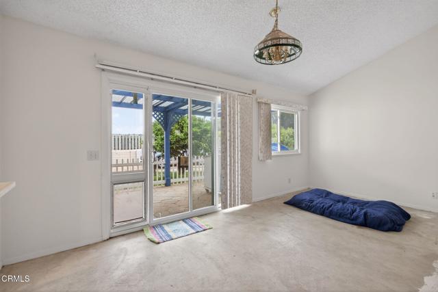 Detail Gallery Image 16 of 38 For 2110 Rhonda St, Oxnard,  CA 93036 - 3 Beds | 2/1 Baths