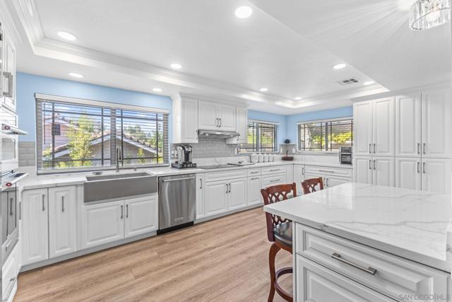 1363 Timberpond Dr, El Cajon CA: https://media.crmls.org/mediaz/5e8ff355-cc7e-4a7a-a053-73f4ef323fdb.jpg