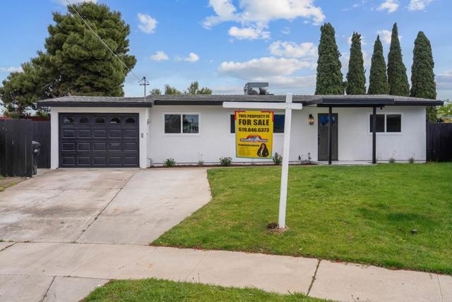 5243 Tara Place, San Diego CA: https://media.crmls.org/mediaz/5e90360c-00bd-4e5c-91d0-16d9386bf047.jpg
