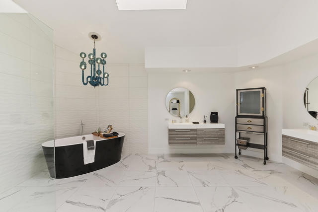 54841 Inverness Way, La Quinta CA: https://media.crmls.org/mediaz/5e90880b-46bc-4960-bfa1-e5ea8a6645d6.jpg