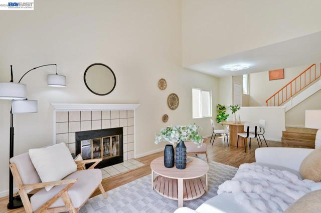 Image 6 of 58 For 4691 Rousillon Ave