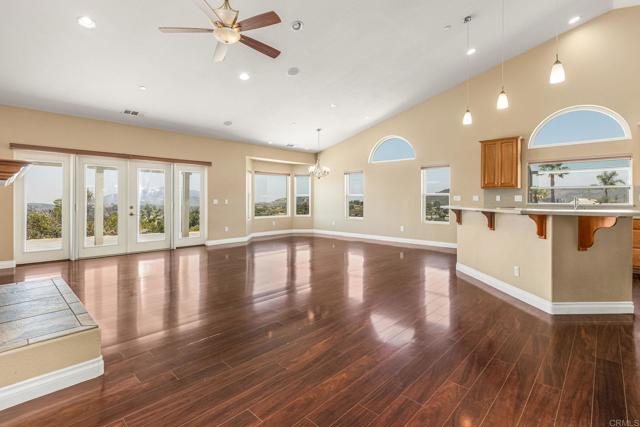 Detail Gallery Image 10 of 29 For 14694 Chaparral Slope Rd, Jamul,  CA 91935 - 3 Beds | 2/1 Baths