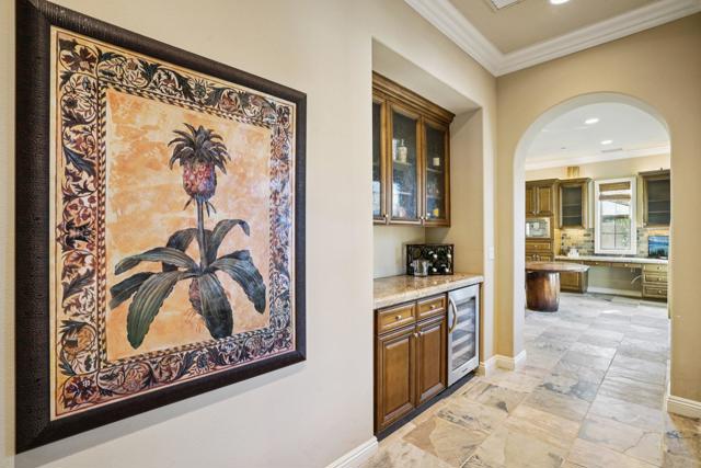 4449 Esplanade Lane, Palm Springs CA: https://media.crmls.org/mediaz/5e92e6d3-e7de-402e-989e-2ce227cb5b28.jpg