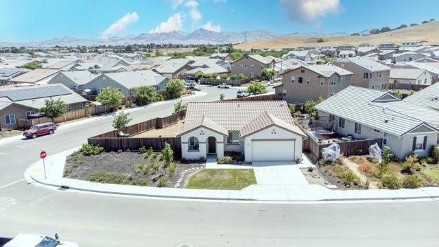 677 Sacramento Way, Hollister CA: https://media.crmls.org/mediaz/5e935762-580b-4e71-9c76-ca4ff0182423.jpg