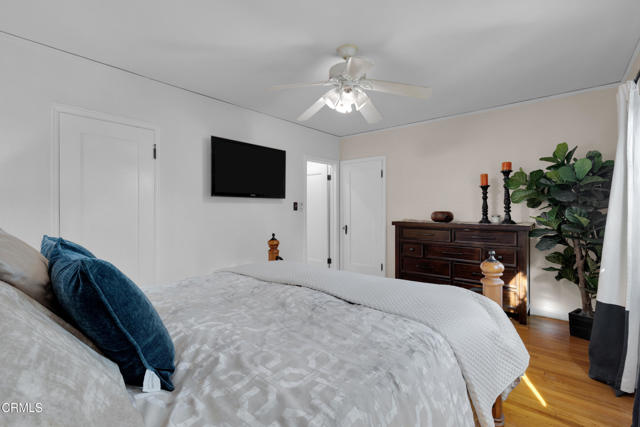 1807 Vistillas Road, Altadena CA: https://media.crmls.org/mediaz/5e93f5d2-1e35-4ee1-a621-f8647e715f21.jpg