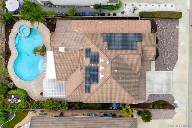 1971 Pizarro Lane, Escondido CA: https://media.crmls.org/mediaz/5e945276-01b9-492d-8f22-e0703fb5f525.jpg