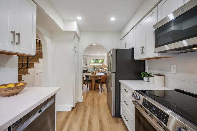 130 Salice Way, Campbell CA: https://media.crmls.org/mediaz/5e95da5b-4ab6-474f-a9c0-3120c5b1e5bb.jpg