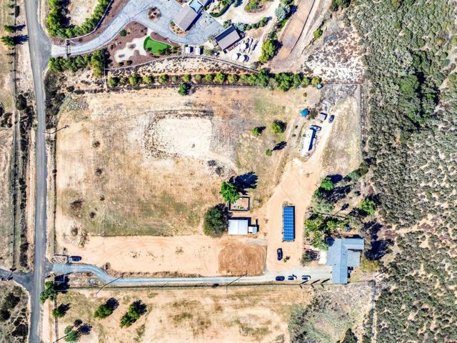 40110 Angora Ln, Temecula CA: https://media.crmls.org/mediaz/5e95eef1-c911-45c1-bed3-f31f8ad1ffe2.jpg