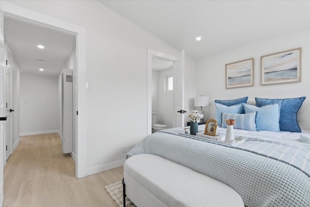 27707 La Porte Ave, Hayward CA: https://media.crmls.org/mediaz/5e97636d-1872-4eaf-908b-9bf39d013310.jpg