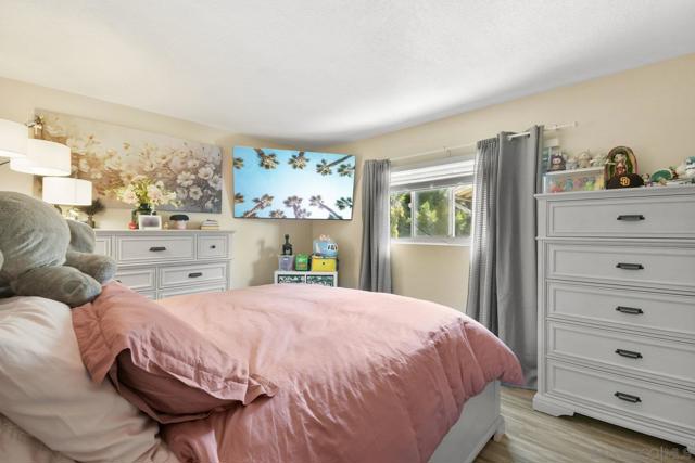 1107 S 41st St, San Diego CA: https://media.crmls.org/mediaz/5e9765ae-decf-4a79-a6af-2f1c62eb0d38.jpg