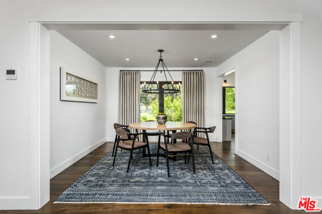 24884 Jim Bridger Road, Hidden Hills CA: https://media.crmls.org/mediaz/5e979fba-7a65-407f-891b-77fabd7c8527.jpg