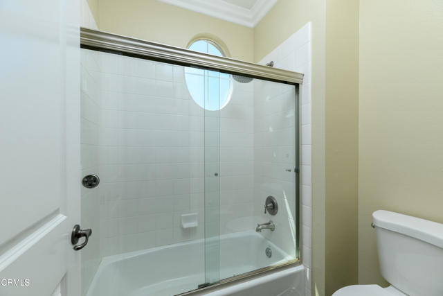 167 Bellafonte Court, Camarillo CA: https://media.crmls.org/mediaz/5e980efc-88b8-417c-a452-b3c09449c6aa.jpg