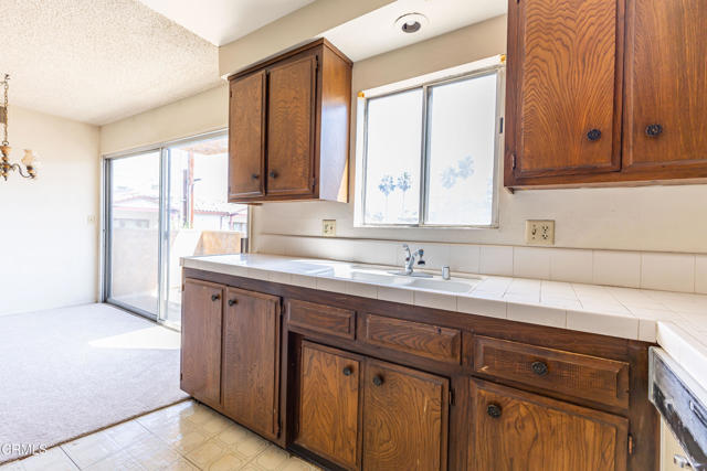 Detail Gallery Image 8 of 18 For 120 S Sierra Madre Bld #204,  Pasadena,  CA 91107 - 2 Beds | 2 Baths