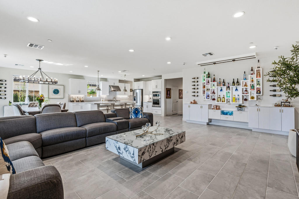 MLS #219139218DA image #8