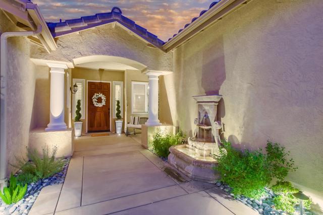 375 Camino Bailen, Escondido CA: https://media.crmls.org/mediaz/5e98f1d9-354d-4a14-9af5-e6b95db04a7e.jpg