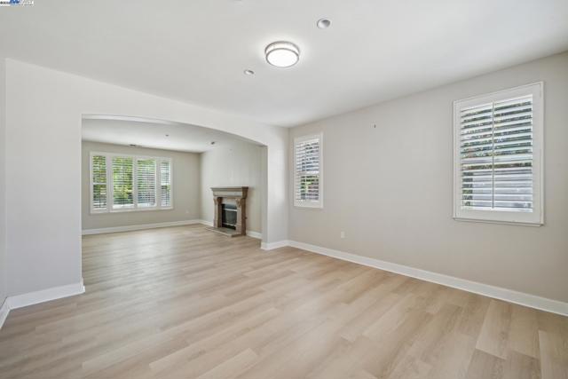 2089 Staghorn Way, Livermore CA: https://media.crmls.org/mediaz/5e9b49c6-1431-449d-9856-8bd645721a07.jpg