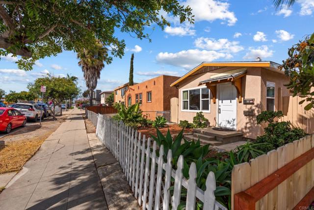 4239 35Th Street, San Diego CA: https://media.crmls.org/mediaz/5e9b6fe4-560d-461a-8b5d-ba1e5a4e4c9c.jpg
