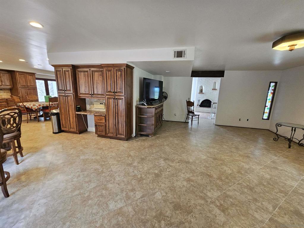 18055 Old Coach Rd - photo 6