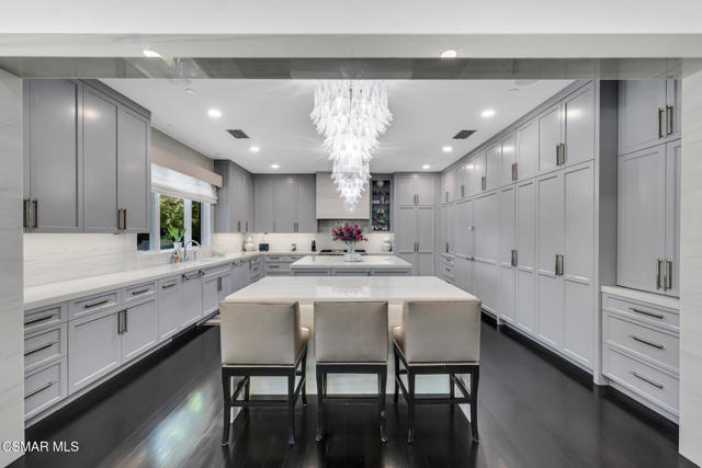 2259 Melford Court, Westlake Village CA: https://media.crmls.org/mediaz/5e9c8754-9ad7-4384-8dda-5c700ae46ba4.jpg