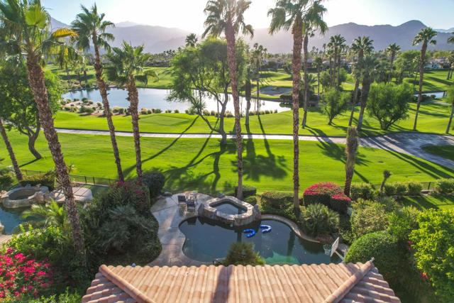 79953 Rancho La Quinta Drive, La Quinta CA: https://media.crmls.org/mediaz/5e9cb182-2ca1-4516-b6cf-b74a8c9fdf9b.jpg