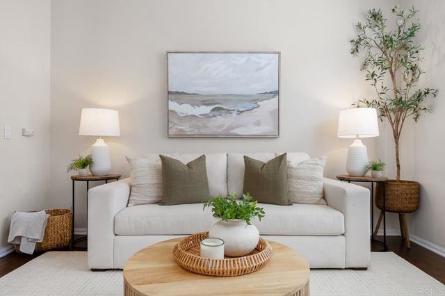 1823 Peach Court, Chula Vista CA: https://media.crmls.org/mediaz/5e9e0277-2ca3-416f-913d-cf4f8153065b.jpg
