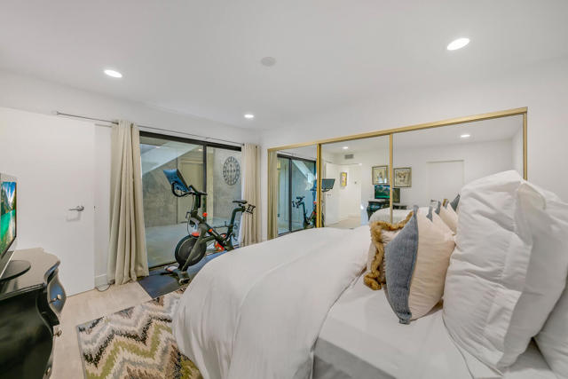 46644 Arapahoe Lane, Indian Wells CA: https://media.crmls.org/mediaz/5e9ee996-73b2-41e6-9d42-32a401d6ce05.jpg
