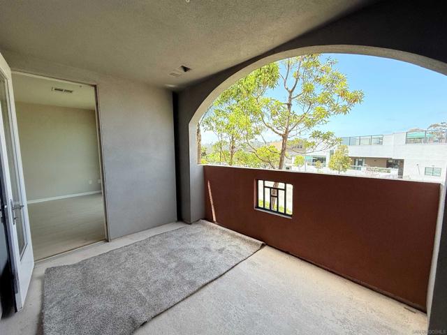 3857 Pell Pl, San Diego CA: https://media.crmls.org/mediaz/5e9f2727-9555-403c-ac55-c7f767dd02d8.jpg