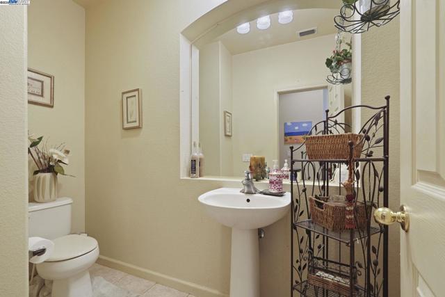 Image 9 of 53 For 5854 Riverbank Cir